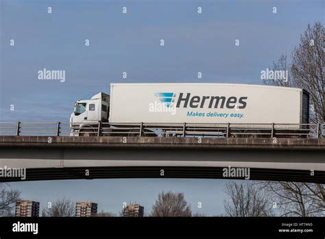 photos de hermès logistique|Camion de livraison hermes Photos Stock & Des Images .